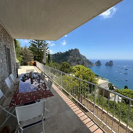 La Grande Bellezza Κάπρι
